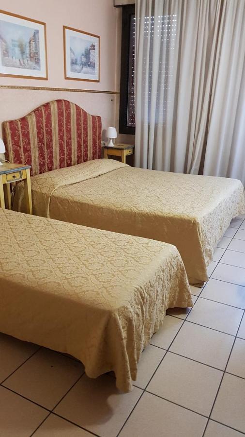 فندق آريستون ميستر المظهر الخارجي الصورة